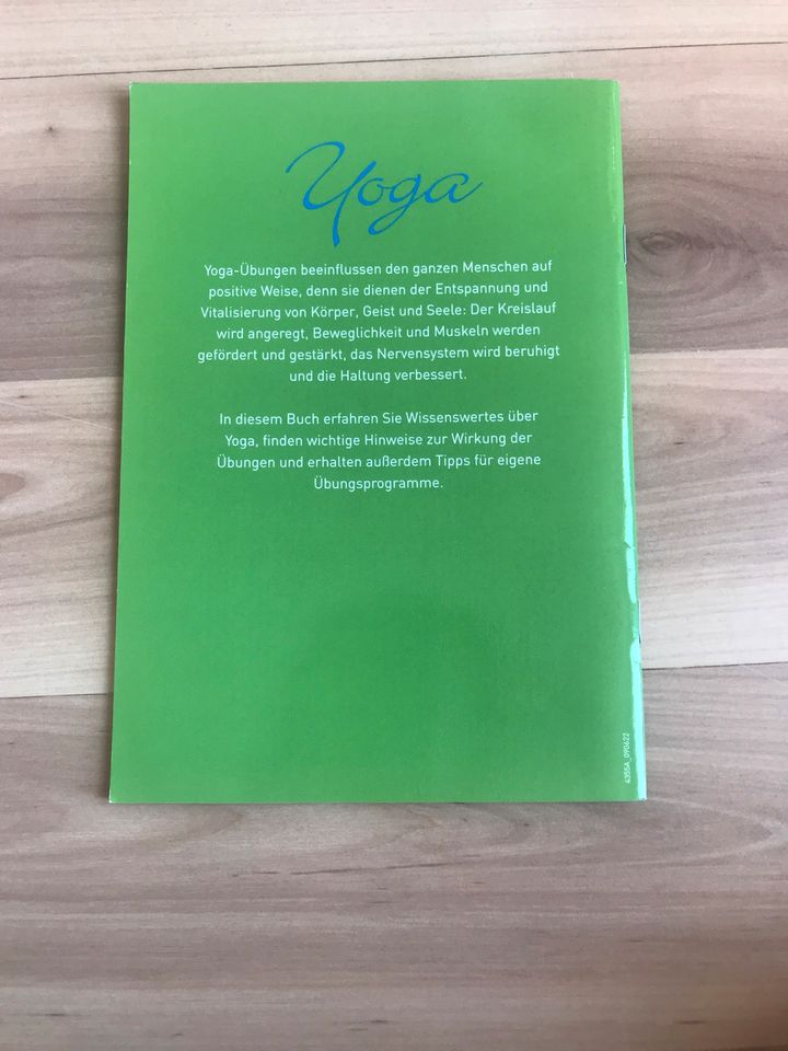 Zu verschenken Buch Yoga in Neuhausen