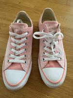 Converse Chucks Gr. 37,5 zu verkaufen Rheinland-Pfalz - Windhagen Vorschau