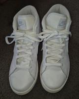 Nike Turnschuhe gr.38,5 Kreis Pinneberg - Schenefeld Vorschau
