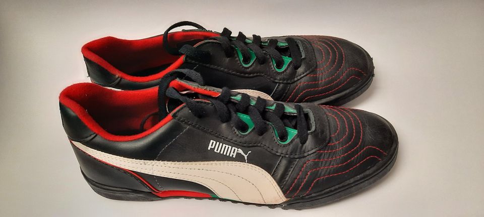 Puma Fußballschuhe Gr.9  wie neu in Dürnau