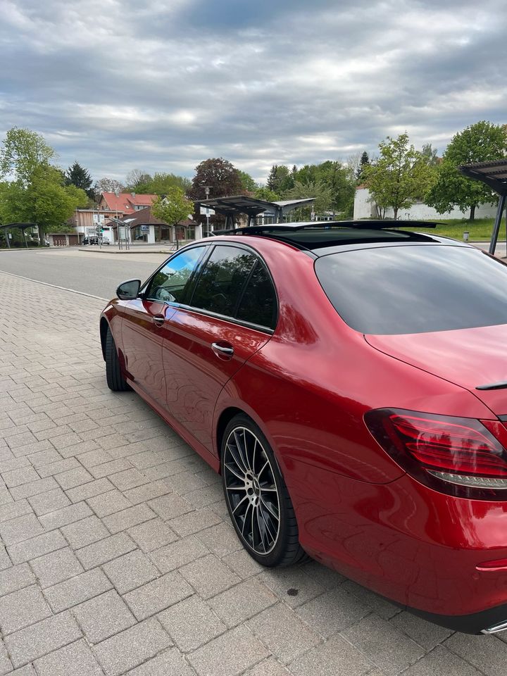 Mercedes E 220 AMG ( Burmester/Vollausstattung) in Ochsenhausen