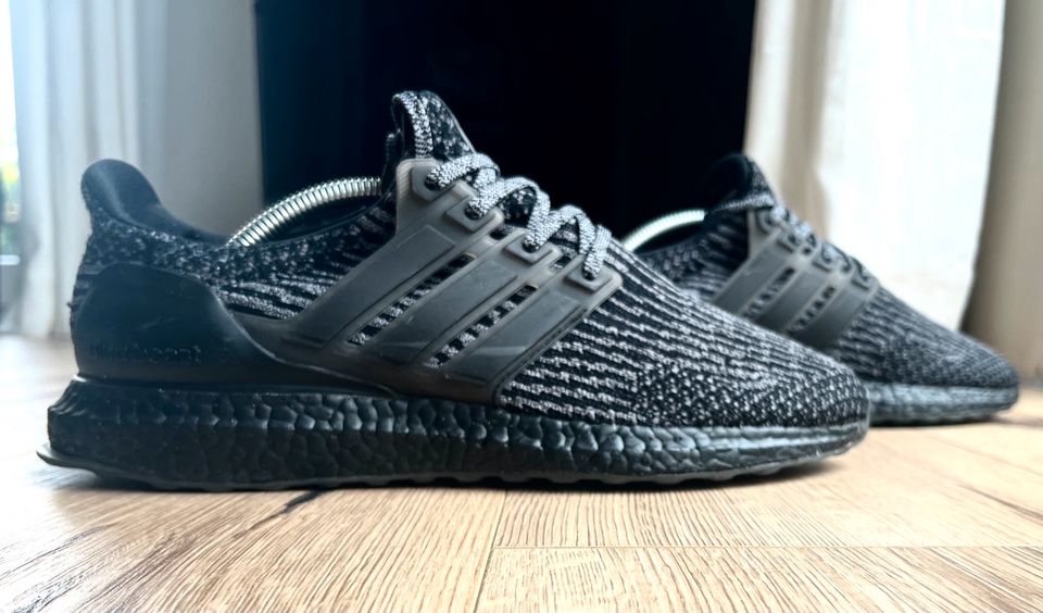 Adidas Ultra boost silver black in Hamburg