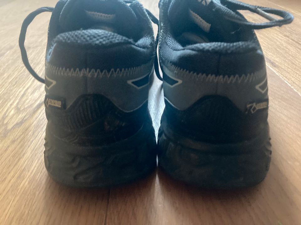Damen sneakers Asics gel sonoma 4 37,5 schwarz grau w neu running in Kronach