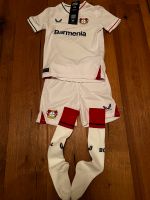 NEU Original Castore Trikot Set Bayer Leverkusen 110 Niedersachsen - Eydelstedt Vorschau