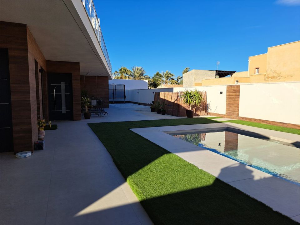 Neubau Villa in San Isidro / Catral (Alicante) mit 3 Schlafzimmern, Pool, Carport und Dachterrasse, nur 30 Minuten vom Strand entferent, Costa Blanca / Spanien in Oyten