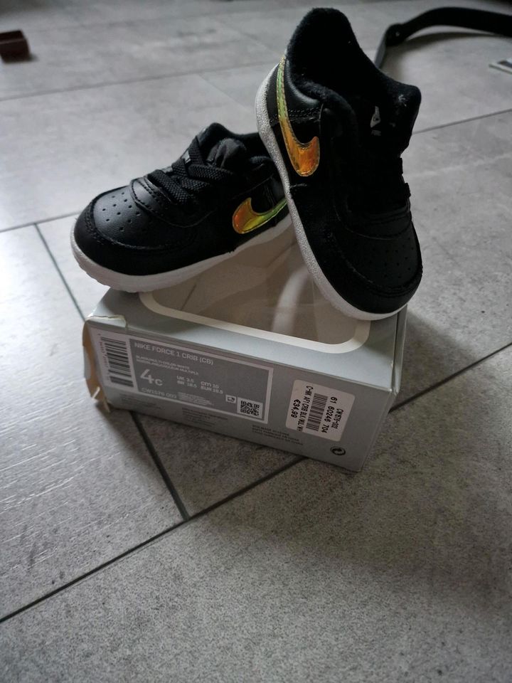 Nike Schuhe, Babyschuhe, Nike Force 1 CRIB, Gr. 19,5 in Mülheim (Ruhr)