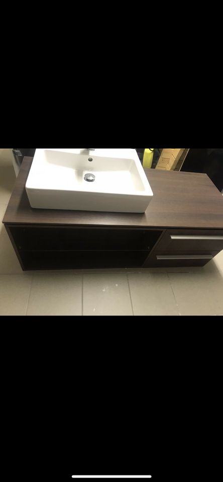 Duravit Vero 60cm Waschtisch+Unterschrank 130cm Neupreis 1500,-€ in Düsseldorf