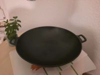 Gusseisener Wok , 36cm Durchmesser,  top Zustand. 2 St verfügbar Brandenburg - Nauen Vorschau