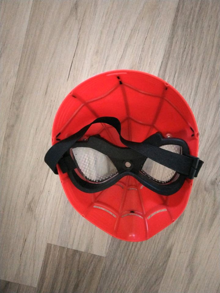 Spiderman Maske in Rietheim-Weilheim