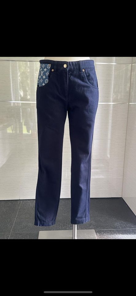 Exclusive Jeans von Louis Vuitton Gr.40(FR) in Essen