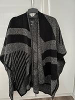 Zara Poncho gr. M Überzug jacke Niedersachsen - Neuenkirchen-Vörden Vorschau