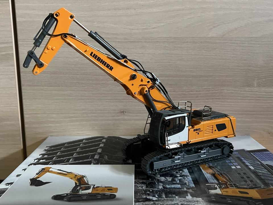 Liebherr R960 Demolition 1:50 Conrad Longfront in Lichtenau