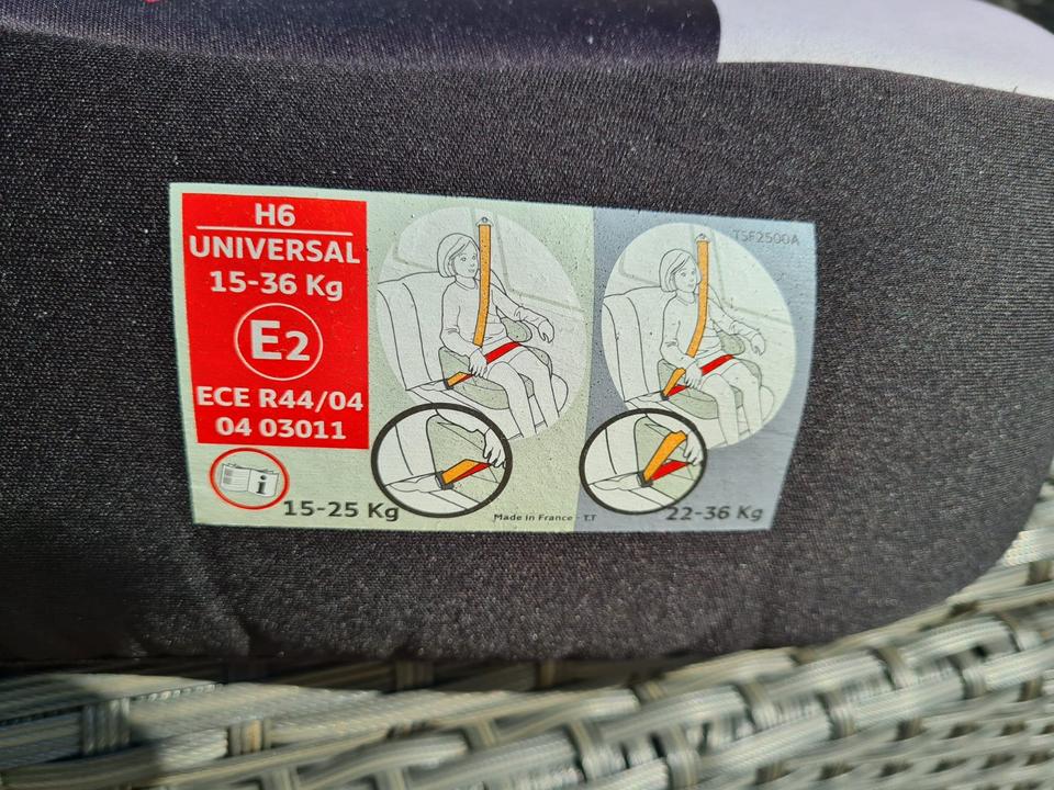 Kindersitzerhöhung H6 Universal 15-36kg in Salach