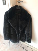 H&M HM Winterjacke Jacke Jacken Damen Dame Pelzjacke Feeljacke Nordrhein-Westfalen - Delbrück Vorschau