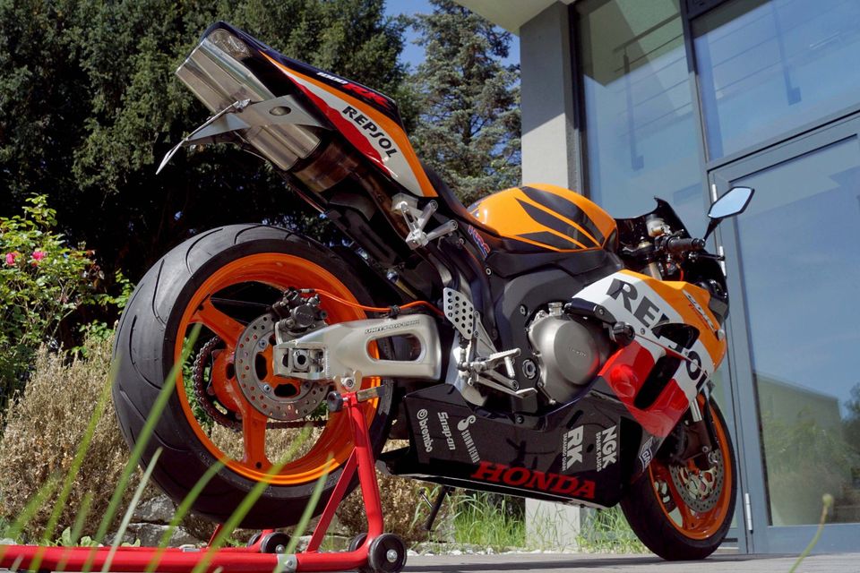 Wunderschöne Repsol Honda CBR1000RR Fireblade SC57... in Frankfurt am Main