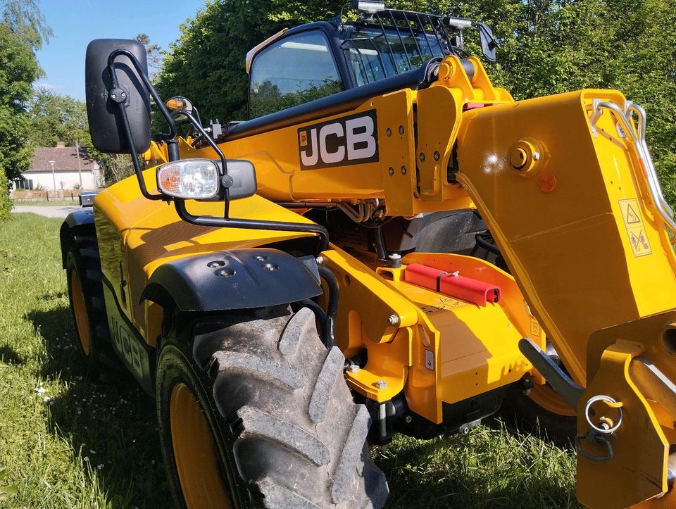 JCB Teleskoplader 535-95 Top Zustand in Giebelstadt