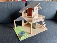 Puppenhaus von Eichhorn mit Zubehör, auch für Playmobil-Figuren Bayern - Waakirchen Vorschau