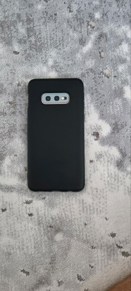 Samsung galaxy s10e in Hanau