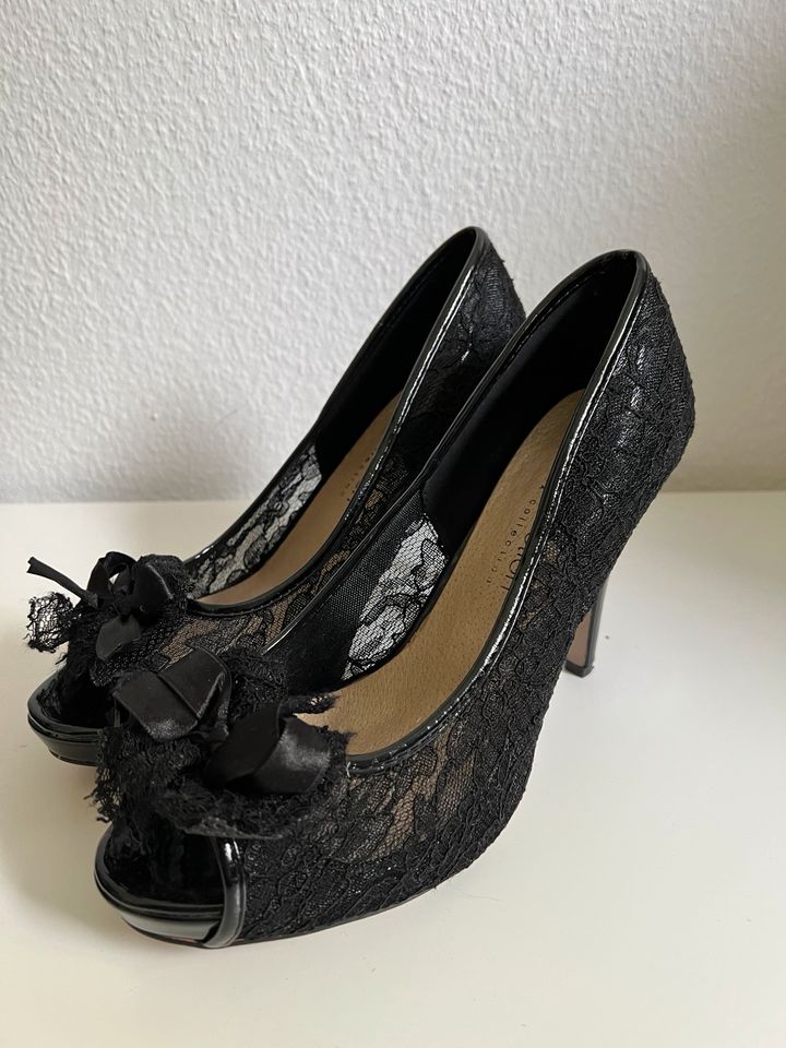 Bonprix Pumps 41 Schwarz neu in Rastede