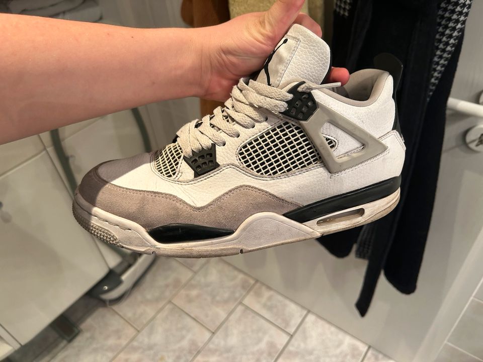 Nike Air jordan 4 Military Black in Augsburg