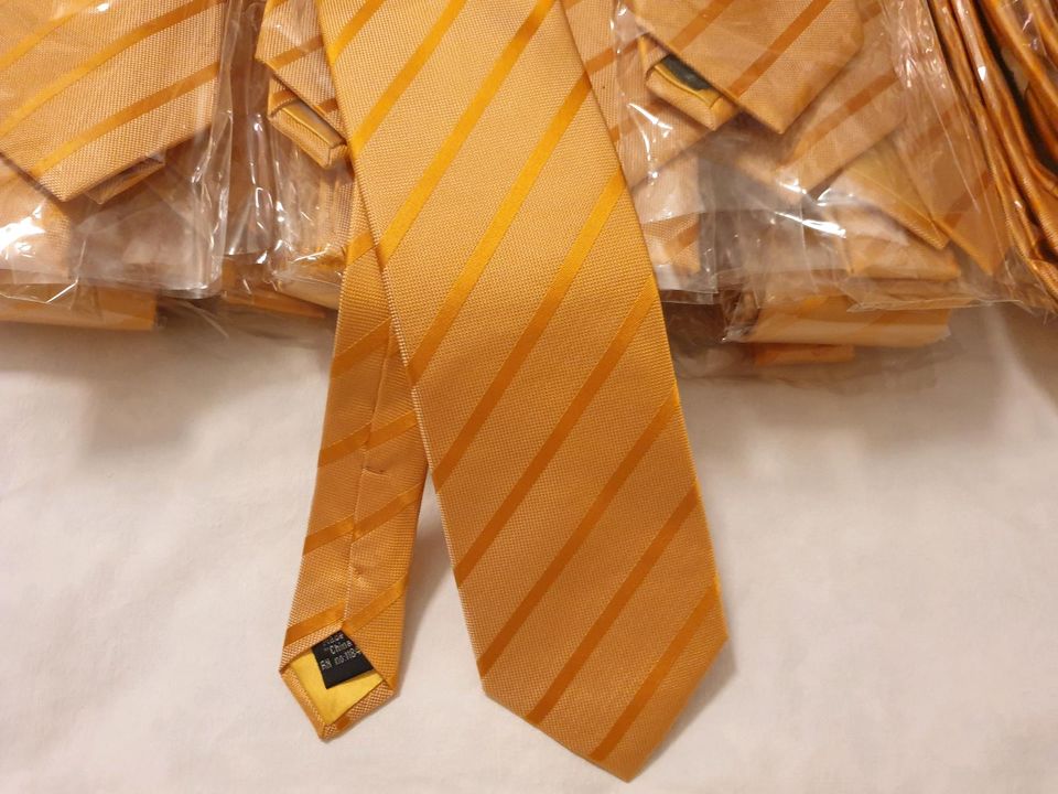 Seidenkrawatte orange gold 27 Schlips Seide Krawatte Konvolut in  Brandenburg - Wustermark | eBay Kleinanzeigen ist jetzt Kleinanzeigen