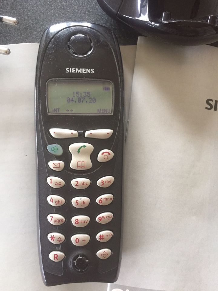 Siemens Telefon Gigaset (2 Mobile ) in Einhaus