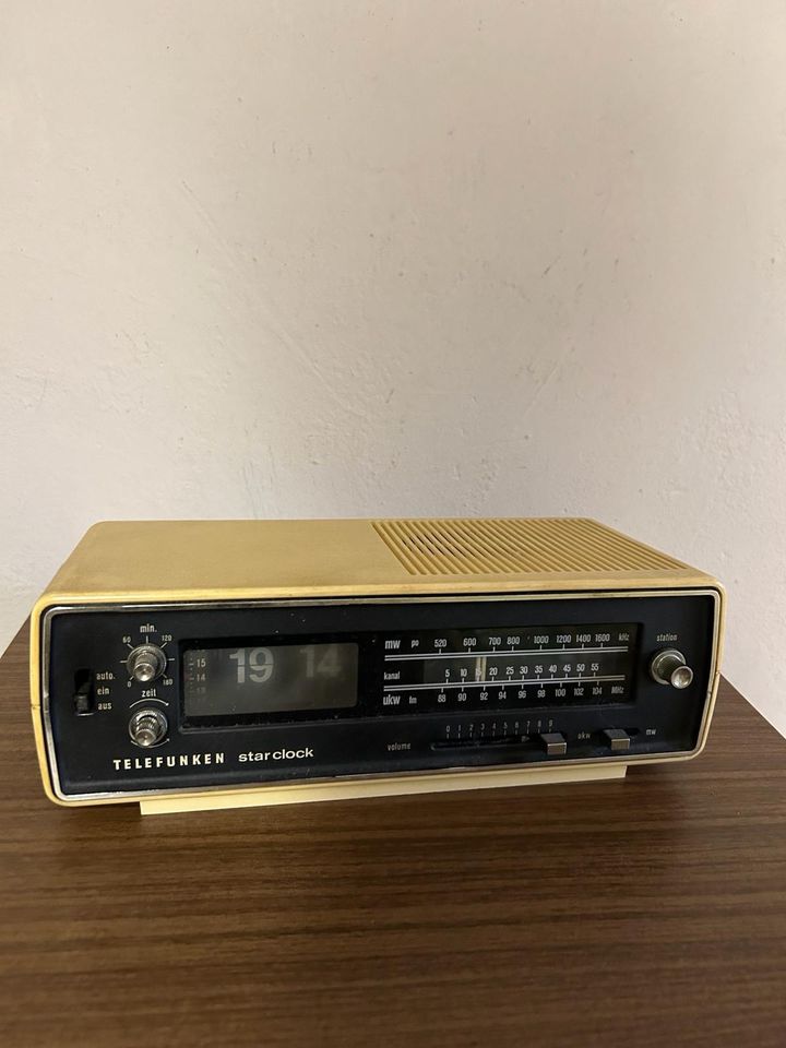 altes radio telefunken in Altenkirchen