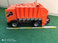 Riesen Müllwagen in Orange Bremen - Vegesack Vorschau