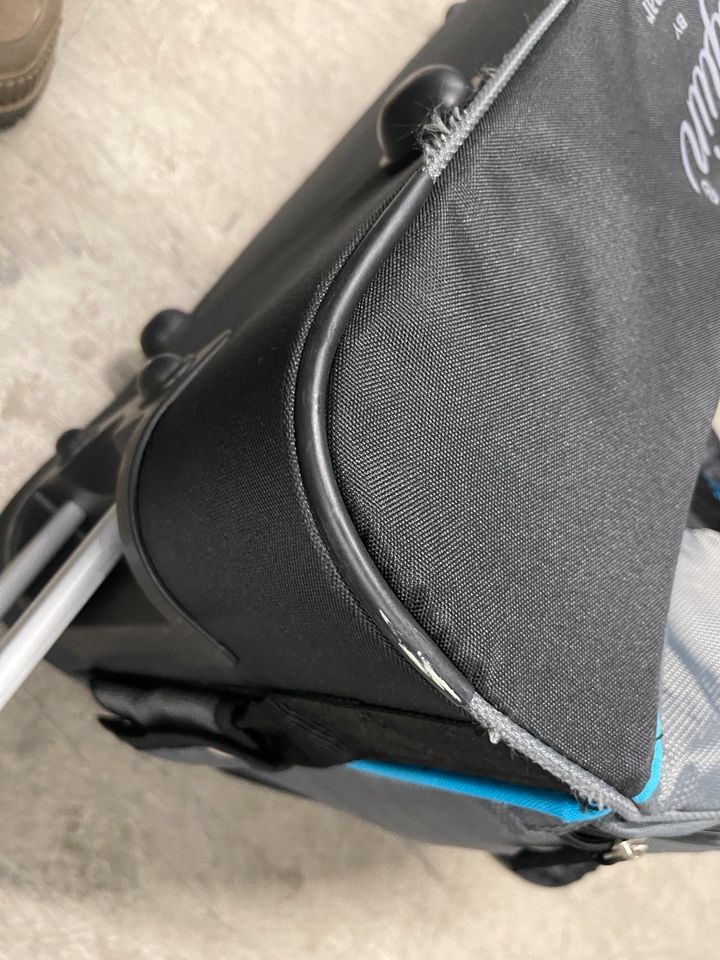 Ü. 100l große Sport Reisetasche m. Rollen u. Handgriff in Nürnberg (Mittelfr)