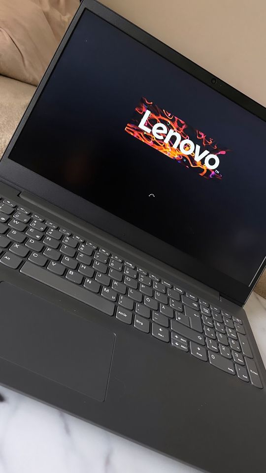LENOVO V15, Notebook, mit 15,6, Zoll in Xanten