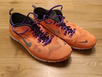 Damen Sportschuhe Nike gr. 40,5 Hessen - Neu-Isenburg Vorschau