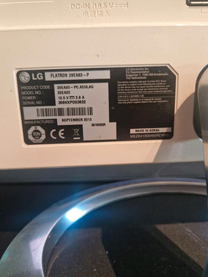 LG  29EA93-p LED Monitior in Nersingen