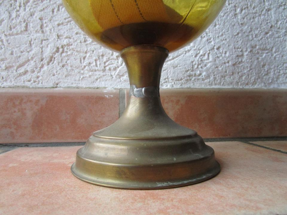 Petroleumlampe groß, alt und unbenutzt, voll funktionsfähig in Weilrod 