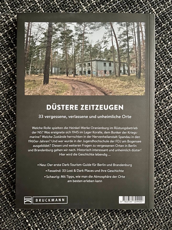 Buch „Lost & Dark Places - Berlin und Brandenburg“ in Berlin