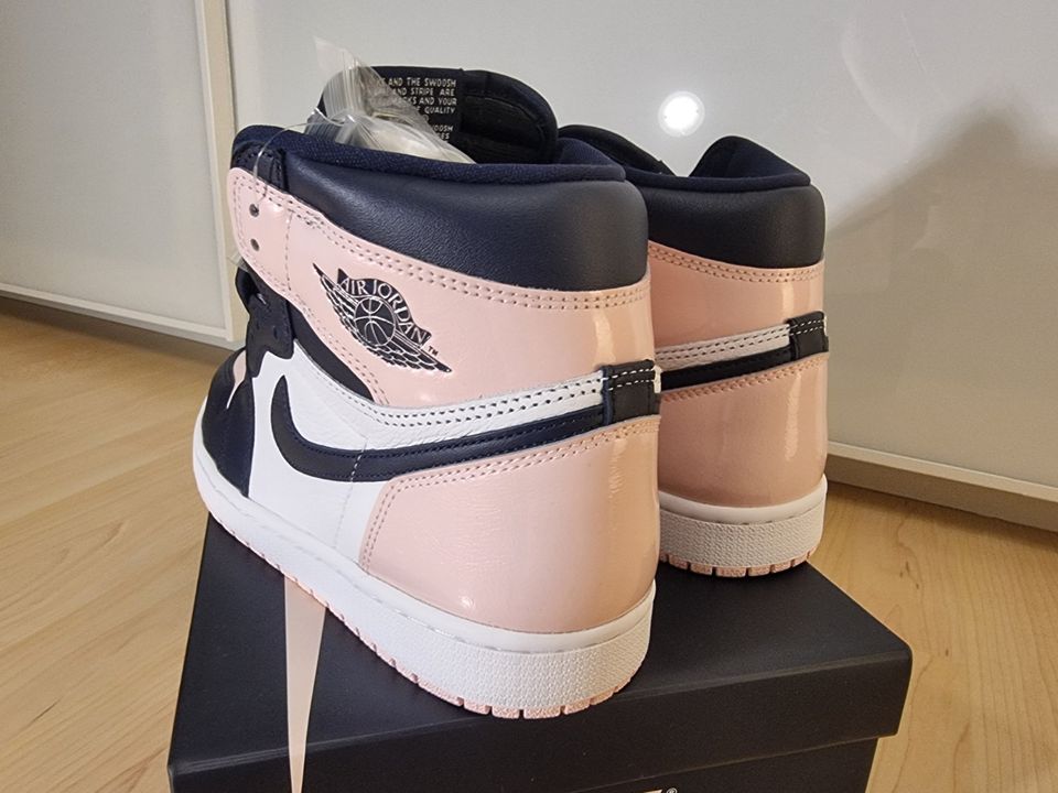 Jordan 1 Retro High OG Atmosphere US W 9,5 / EU 41 in Dingolshausen