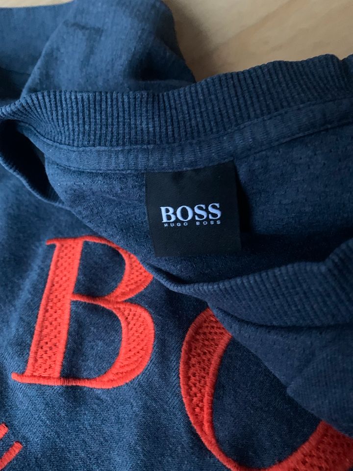 Sweater blau, Boss, Größe S in Freiburg im Breisgau