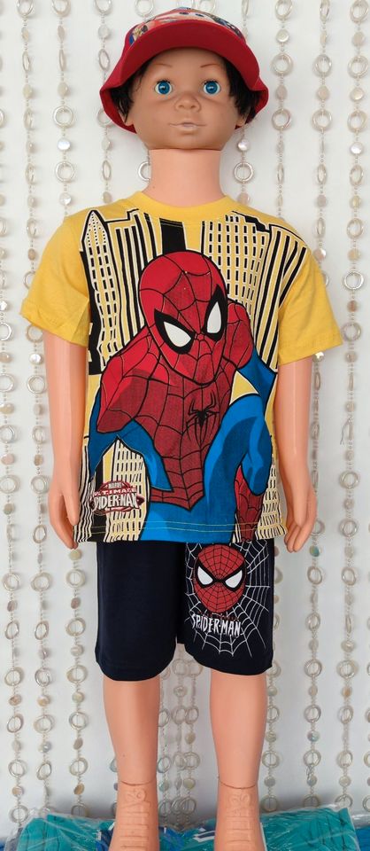 Spiderman T-Shirt Set Shorts kurze Hose Gr 110 116 NEU in München