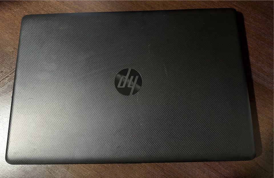 Laptop HP 17-ca2220ng in Freiberg