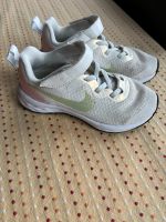 NIKE Turnschuhe Mädchen, Größe 27,5 Rheinland-Pfalz - Landau in der Pfalz Vorschau