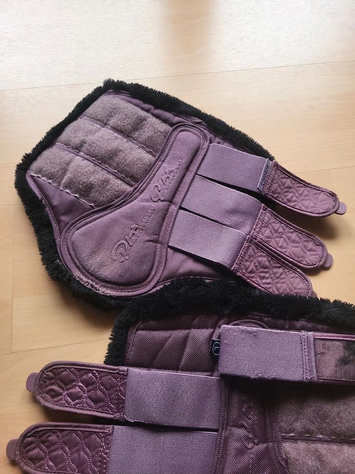 Eskadron gamaschen Havanna, mauve/ berry, L, glocken,fakefur in Kirchheim bei München