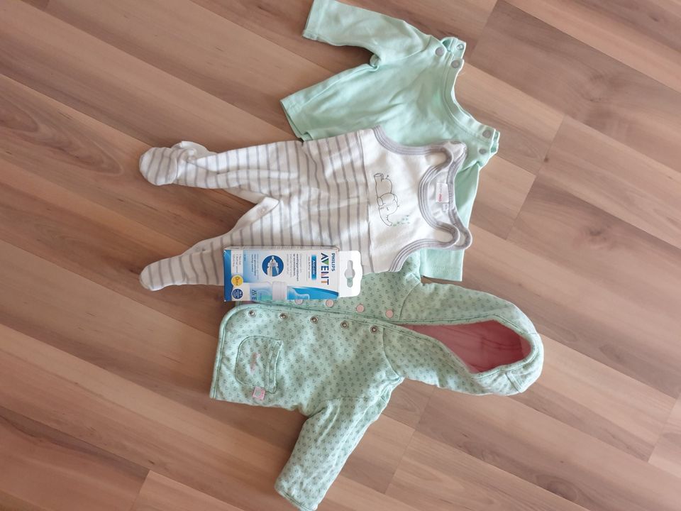 Set Baby Größe 50/56 Mädchen mit Fläschchen von philips in Creglingen