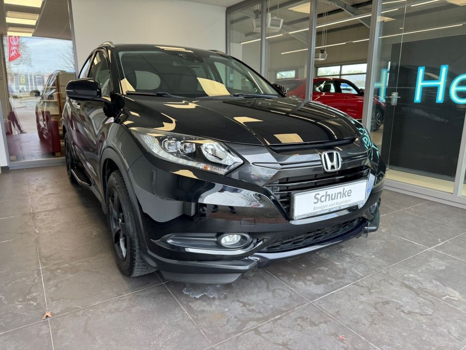 Honda HR-V Executive 1.5 i-VTEC Black Edition Navi LED in Aurich