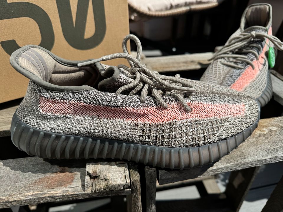 adidas Yeezy Boots 350 V2 aschsteingrau in Edewecht