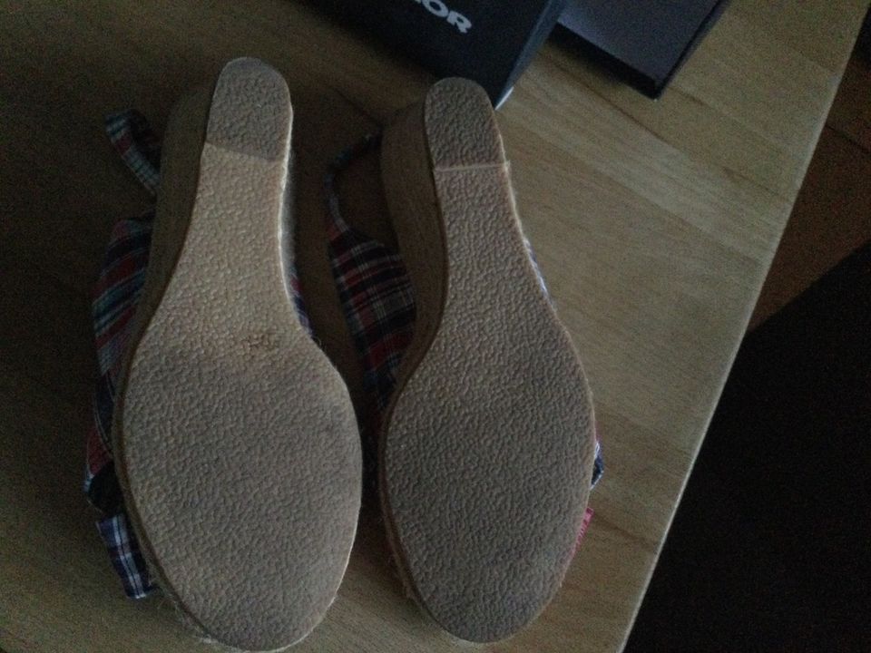 Keil Sandalen Tom Tailor aus Baumwolle in Vaihingen an der Enz