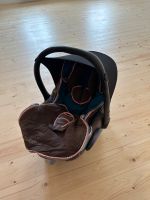 Maxi Cosi Babyschale Sitz mit Schlafsack Einlage und Sonnenschutz Rheinland-Pfalz - Moselkern Vorschau