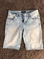 Herren Jeans Shorts Bermudas Gr. L, neuwertig Niedersachsen - Oldenburg Vorschau