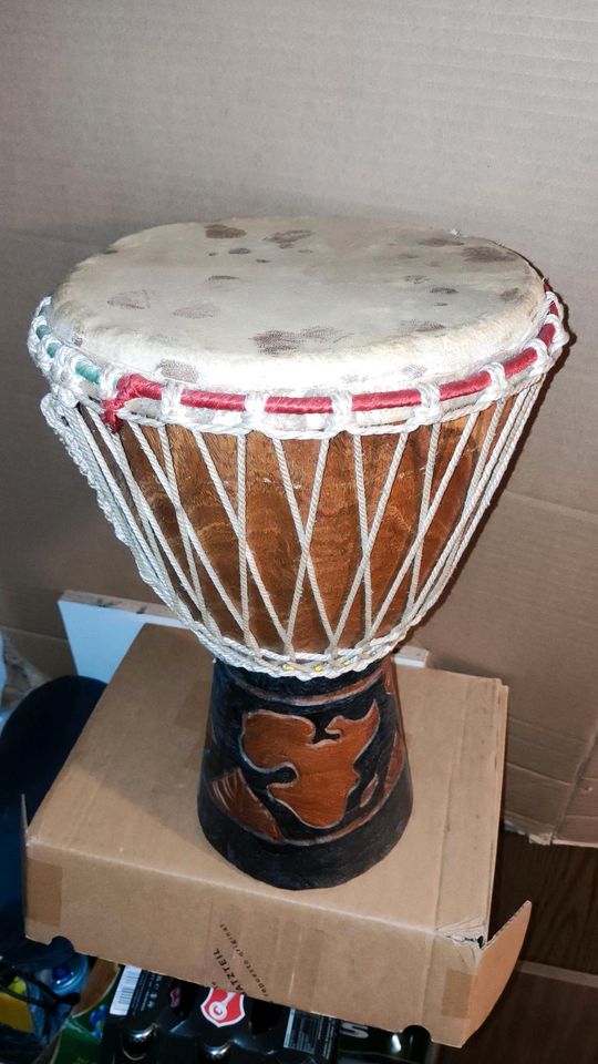 Trommel Djembe aus Afrika, Original aus Senegal in Berlin