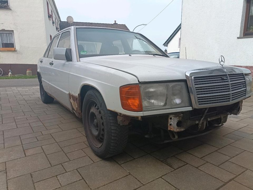                     Mercedes Benz 190E W201 2.0 16V 2.3 Euro2