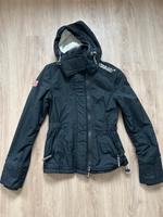 Superdry Winterjacke windbreaker Jacke schwarz XS Hessen - Pohlheim Vorschau