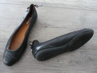 GEOX Respira Ballerina schwarz Echtleder Gr 40 Bayern - Steinach b. Straubing Vorschau